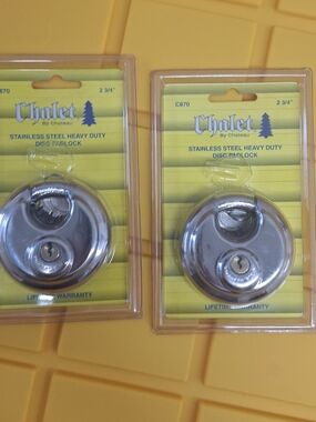Chateau Disc Padlock Carded - White and Yellow